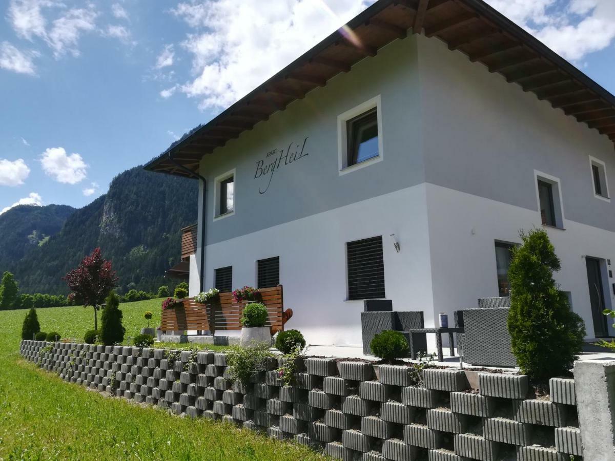 Bergheil Apartments Schwendau Exteriör bild