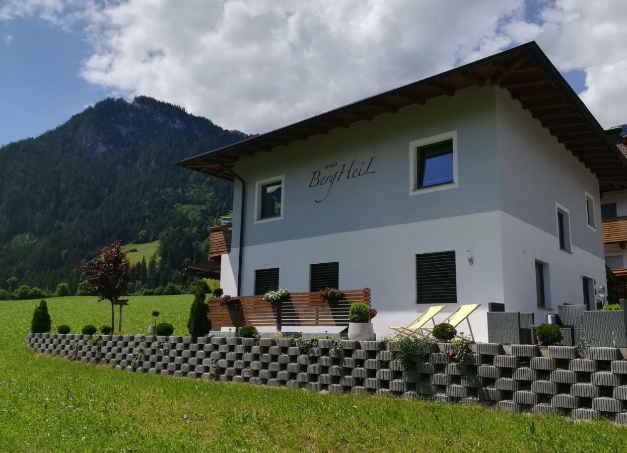 Bergheil Apartments Schwendau Exteriör bild